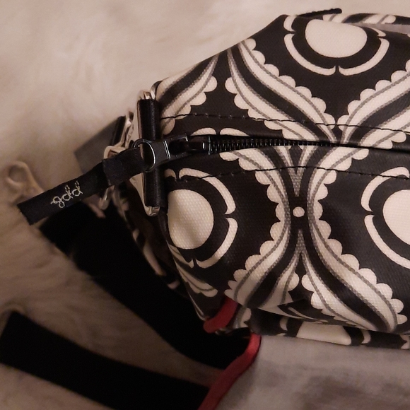 Petunia Pickle Bottom diaper bag - Picture 8 of 9